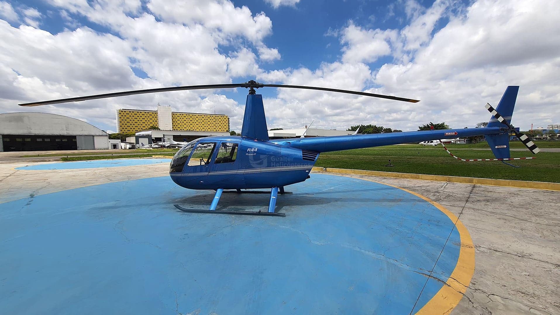 ROBINSON HELICOPTER R44 RAVEN II