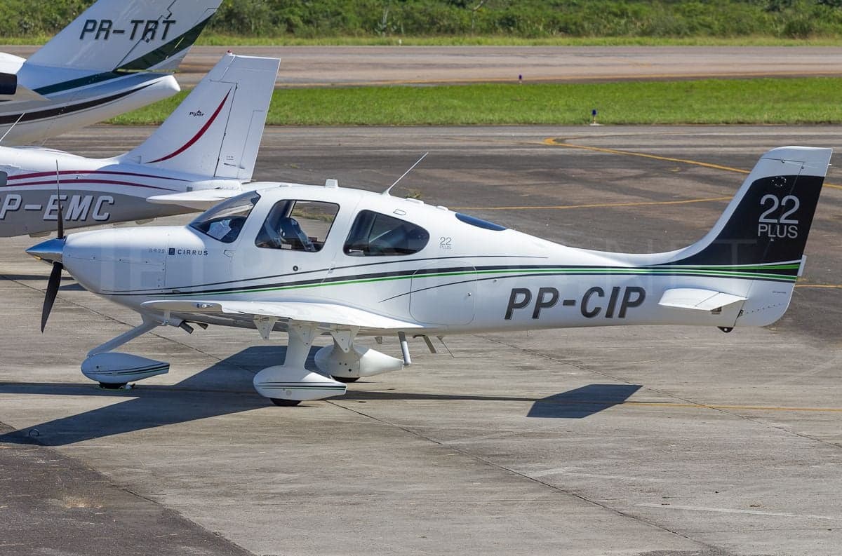 CIRRUS SR22