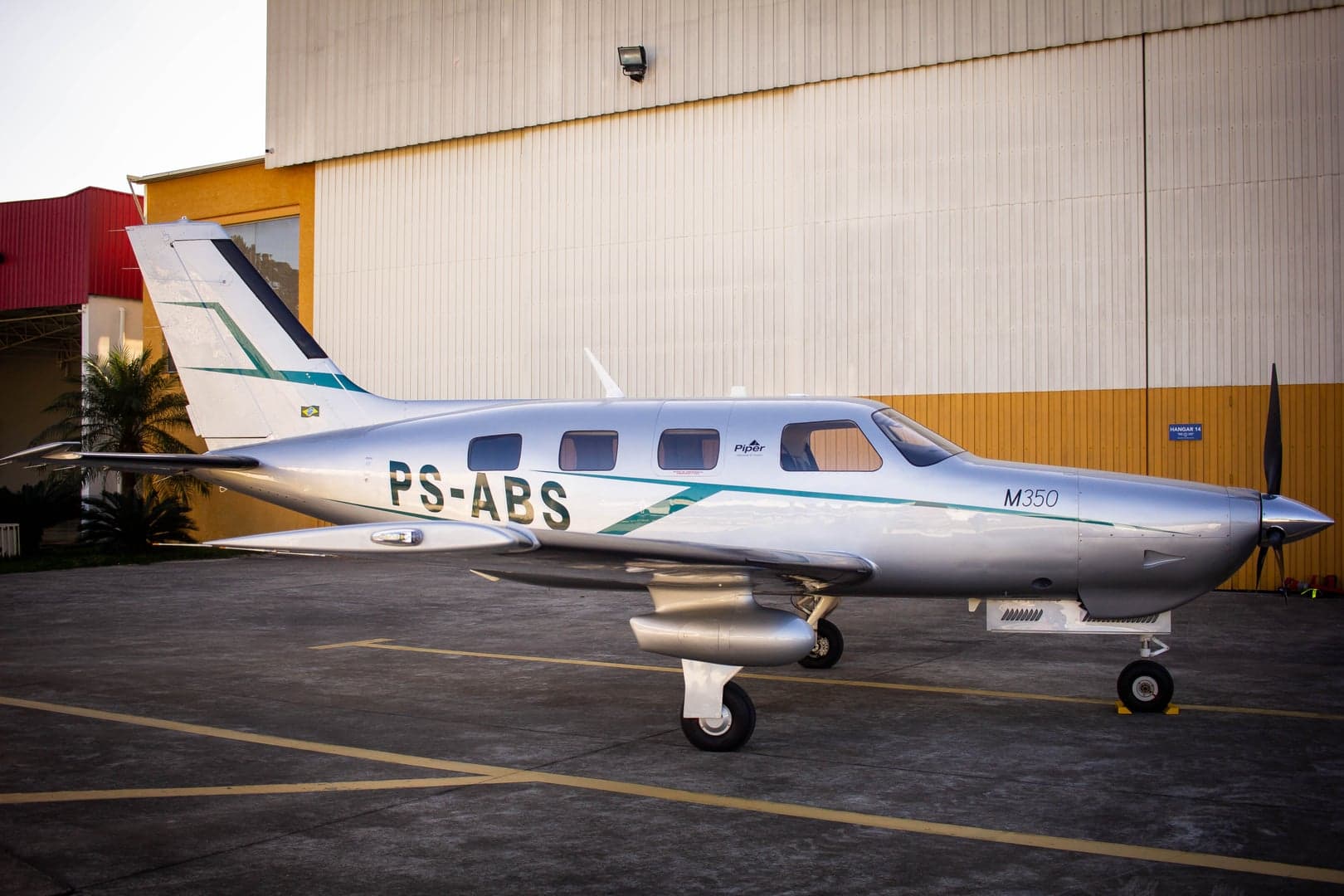 Piper M350